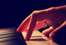 虎扑足球:吉鲁:我从小就是米兰球迷;伊布实际上非常有魅力.